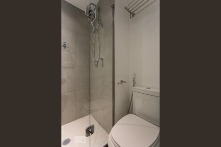 Banheiro de kitnet/studio para alugar com 1 quarto, 30m² em Vila Olímpia, São Paulo