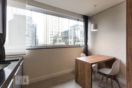 Cozinha de kitnet/studio para alugar com 1 quarto, 30m² em Vila Olímpia, São Paulo