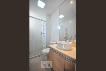 banheiro suíte 1 de apartamento para alugar com 3 quartos, 168m² em Vila Andrade, São Paulo