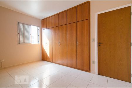 Quarto 1 de apartamento para alugar com 4 quartos, 185m² em Centro, Campinas