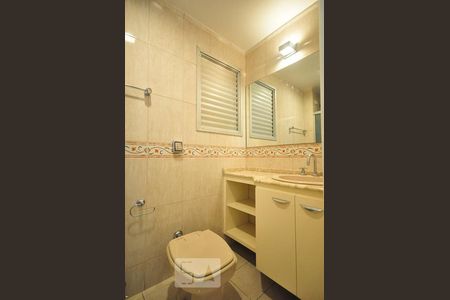 banheiro de apartamento à venda com 3 quartos, 110m² em Jardim Londrina, São Paulo