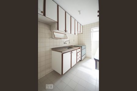 Cozinha de apartamento à venda com 2 quartos, 58m² em Vila do Encontro, São Paulo