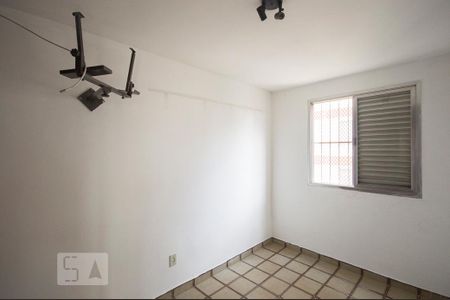 Quarto 01 de apartamento à venda com 2 quartos, 58m² em Vila do Encontro, São Paulo