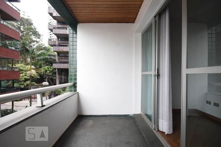 Varanda de apartamento à venda com 3 quartos, 125m² em Vila Suzana, São Paulo