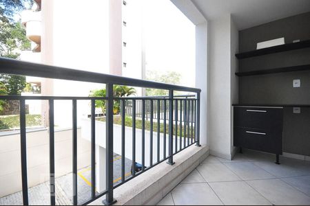 varanda de kitnet/studio à venda com 1 quarto, 38m² em Vila Andrade, São Paulo