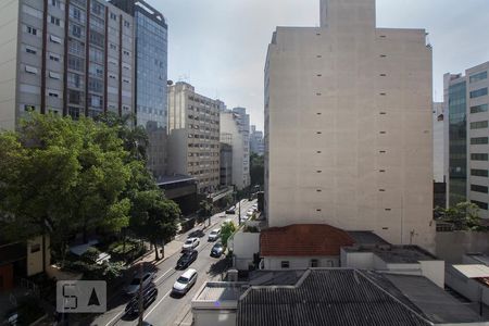 Vista Quarto 2 de apartamento à venda com 2 quartos, 68m² em Jardim Paulista, São Paulo