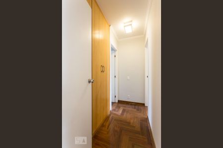 Corredor de apartamento à venda com 2 quartos, 120m² em Jardim Vila Mariana, São Paulo