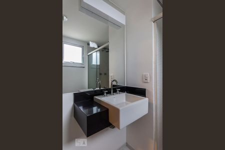 Banheiro Suite de apartamento para alugar com 1 quarto, 43m² em Vila Nova Conceição, São Paulo