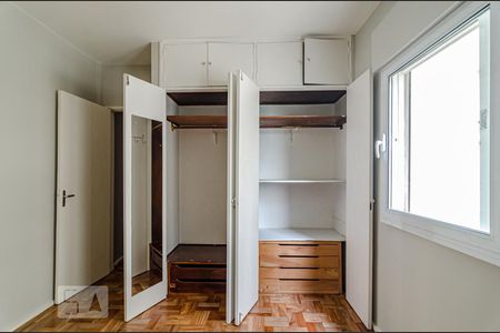 Quarto 1 de apartamento para alugar com 2 quartos, 55m² em Pinheiros, São Paulo