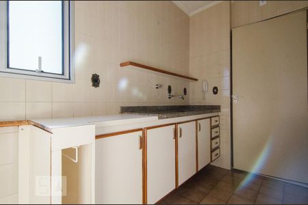 Cozinha de apartamento para alugar com 1 quarto, 62m² em Centro, Campinas