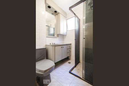 Banheiro de apartamento à venda com 3 quartos, 75m² em Vila Marieta, Campinas