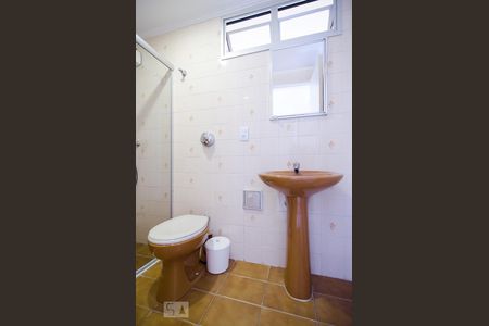 Banheiro de apartamento à venda com 3 quartos, 103m² em Vila Industrial, Campinas