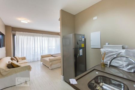 Cozinha e entrada social de apartamento para alugar com 1 quarto, 41m² em Brooklin Paulista, São Paulo