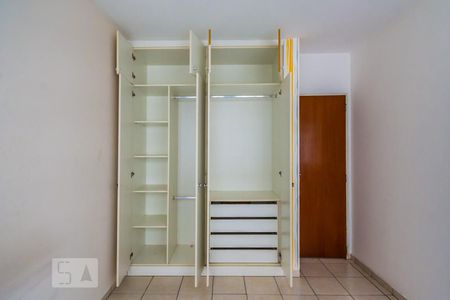 Quarto de apartamento à venda com 1 quarto, 55m² em Centro, Campinas