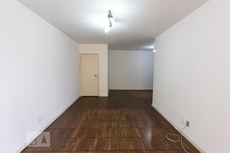 Sala de apartamento para alugar com 3 quartos, 130m² em Perdizes, São Paulo