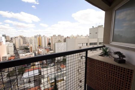 Sacada de apartamento para alugar com 1 quarto, 70m² em Cambuí, Campinas