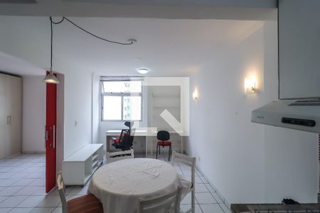 Sala e Cozinha de apartamento para alugar com 1 quarto, 36m² em Liberdade, São Paulo