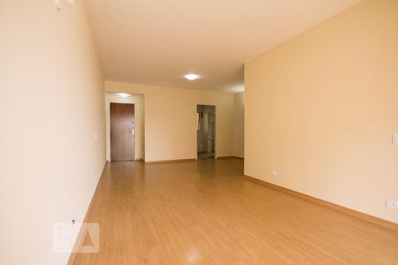 Sala de apartamento para alugar com 3 quartos, 110m² em Centro, Campinas