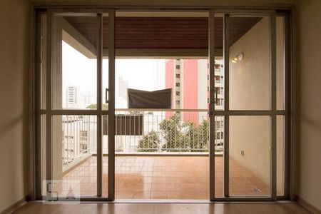 Sala de apartamento para alugar com 3 quartos, 110m² em Centro, Campinas