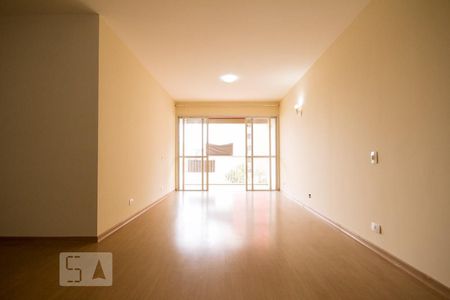 Sala de apartamento para alugar com 3 quartos, 110m² em Centro, Campinas