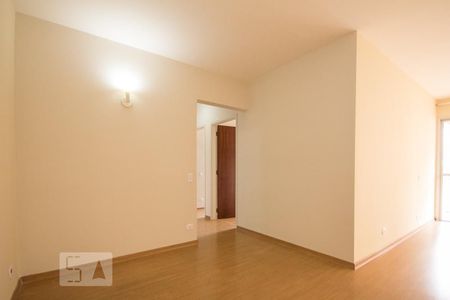 Sala de apartamento para alugar com 3 quartos, 110m² em Centro, Campinas