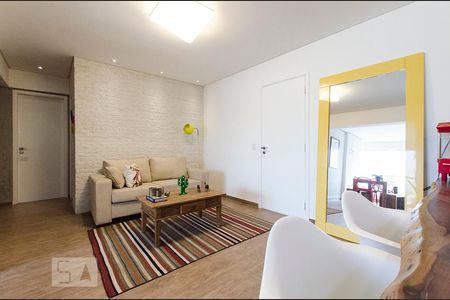 Sala de apartamento à venda com 1 quarto, 79m² em Empresarial 18 do Forte, Barueri