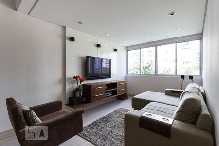Sala de apartamento para alugar com 2 quartos, 80m² em Indianópolis, São Paulo