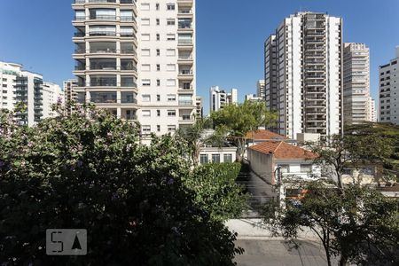 Vista de apartamento para alugar com 2 quartos, 80m² em Indianópolis, São Paulo