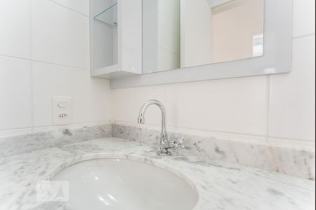 Banheiro de apartamento para alugar com 3 quartos, 80m² em Vila Floresta, Santo André