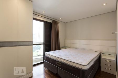 Suíte de apartamento para alugar com 1 quarto, 65m² em Vila Olímpia, São Paulo