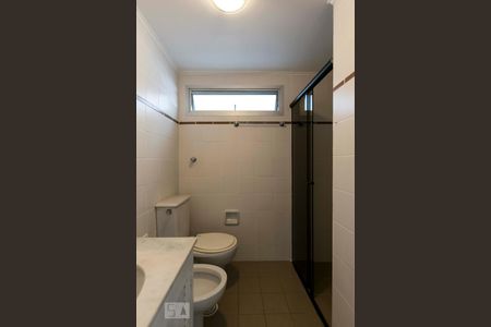 Banheiro social de apartamento à venda com 3 quartos, 101m² em Mirandópolis, São Paulo