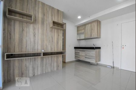 Sala / Cozinha de kitnet/studio para alugar com 1 quarto, 37m² em Vila Cordeiro, São Paulo