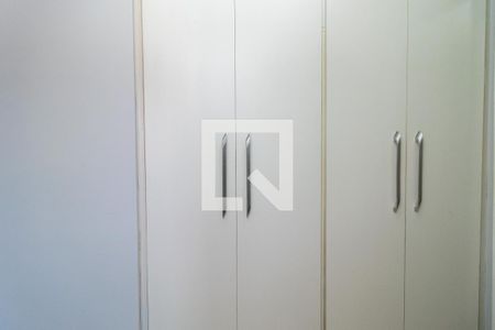 Armário da Suite de apartamento para alugar com 2 quartos, 60m² em Vila Anglo Brasileira, São Paulo