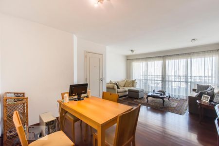 Sala de apartamento para alugar com 2 quartos, 132m² em Vila Ipojuca, São Paulo