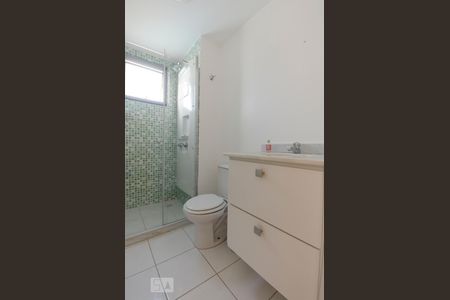 Banheiro de apartamento à venda com 2 quartos, 63m² em Água Branca, São Paulo
