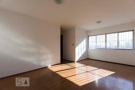 Apartamento à venda com 80m², 2 quartos e 1 vagaSala