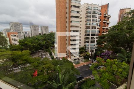 Vista da Sala de apartamento à venda com 4 quartos, 270m² em Vila Suzana, São Paulo