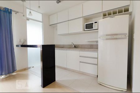 Cozinha de apartamento para alugar com 1 quarto, 47m² em Cambuí, Campinas