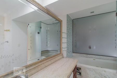Banheiro Suite de apartamento à venda com 4 quartos, 490m² em Mooca, São Paulo