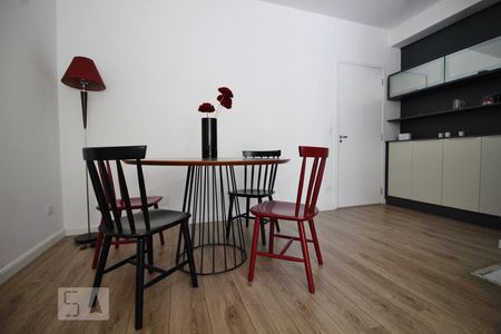 Sala de apartamento para alugar com 2 quartos, 70m² em Vila Andrade, São Paulo