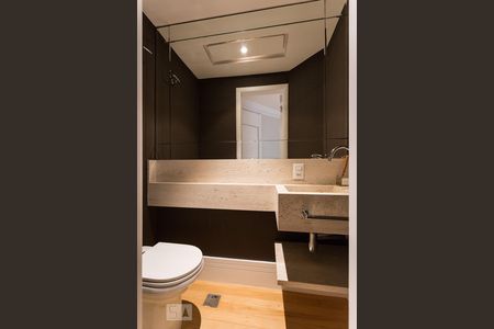 Lavabo de apartamento para alugar com 4 quartos, 167m² em Vila Nova Conceição, São Paulo