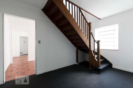 1o. Andar - Escadas de casa para alugar com 3 quartos, 180m² em Vila Mariana, São Paulo