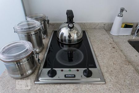 Cozinha de apartamento para alugar com 1 quarto, 50m² em Campo Belo, São Paulo