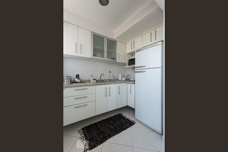 Cozinha de apartamento para alugar com 1 quarto, 50m² em Campo Belo, São Paulo