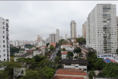 Vista sala de apartamento à venda com 2 quartos, 69m² em Perdizes, São Paulo