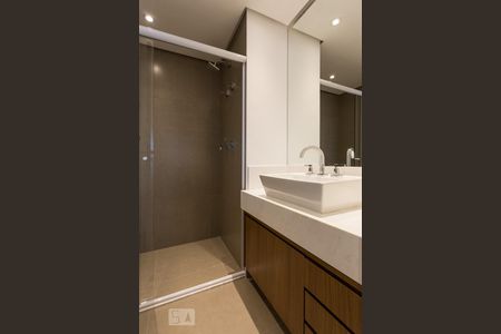 Banheiro de kitnet/studio para alugar com 1 quarto, 41m² em Brooklin Paulista, São Paulo