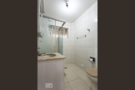 Banheiro de apartamento à venda com 2 quartos, 74m² em Santa Cecília, São Paulo