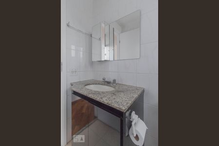 Banheiro de apartamento para alugar com 2 quartos, 59m² em Vila Gomes Cardim, São Paulo