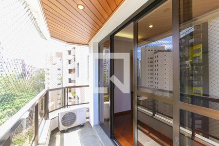 Varanda da Sala de apartamento para alugar com 2 quartos, 120m² em Vila Andrade, São Paulo