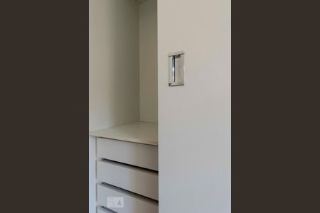 Quarto 1 (Armários) de apartamento à venda com 2 quartos, 68m² em Aclimação, São Paulo